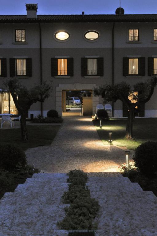 Belvivere Suites Sona Buitenkant foto