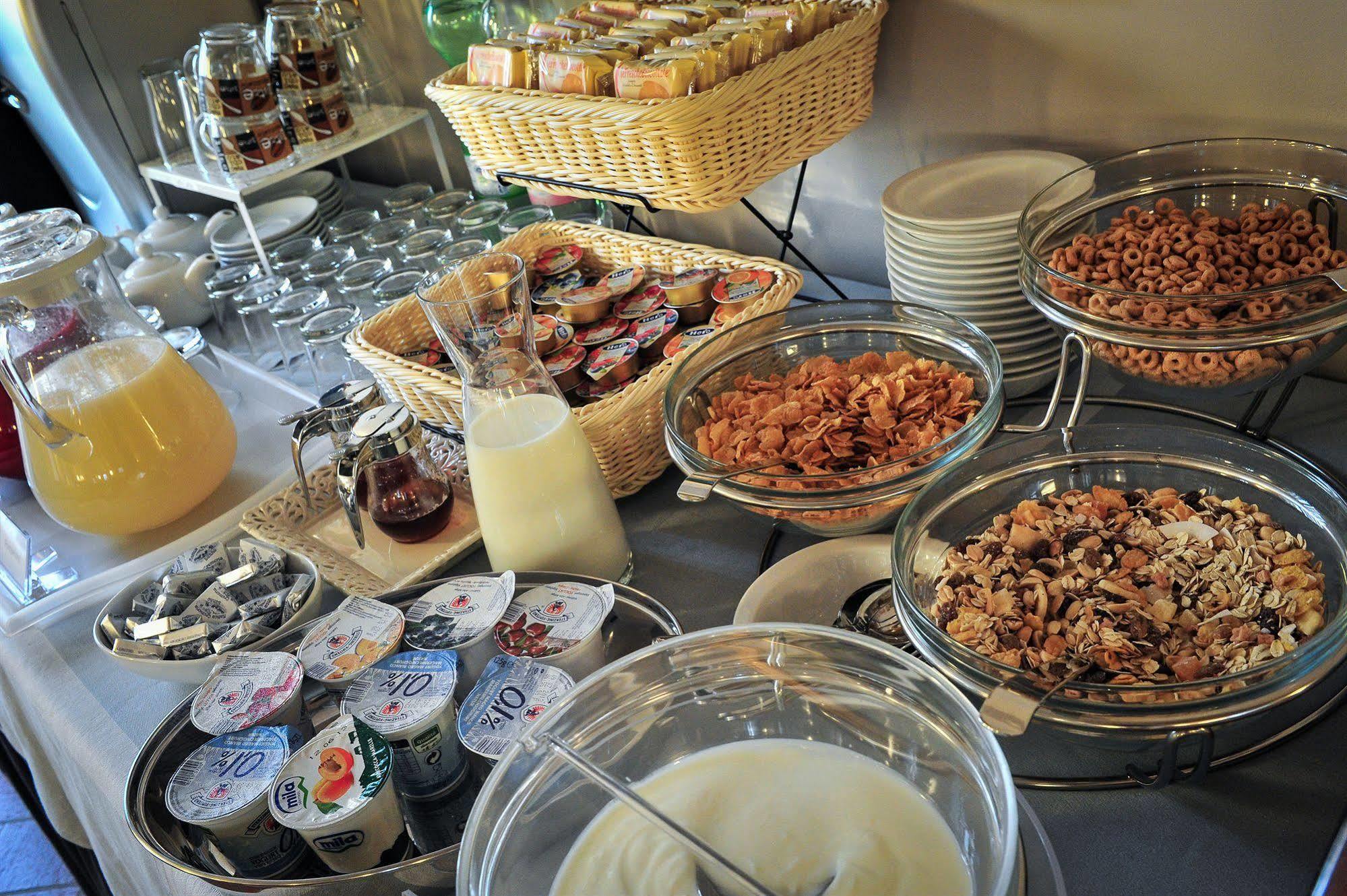 Belvivere Suites Sona Buitenkant foto