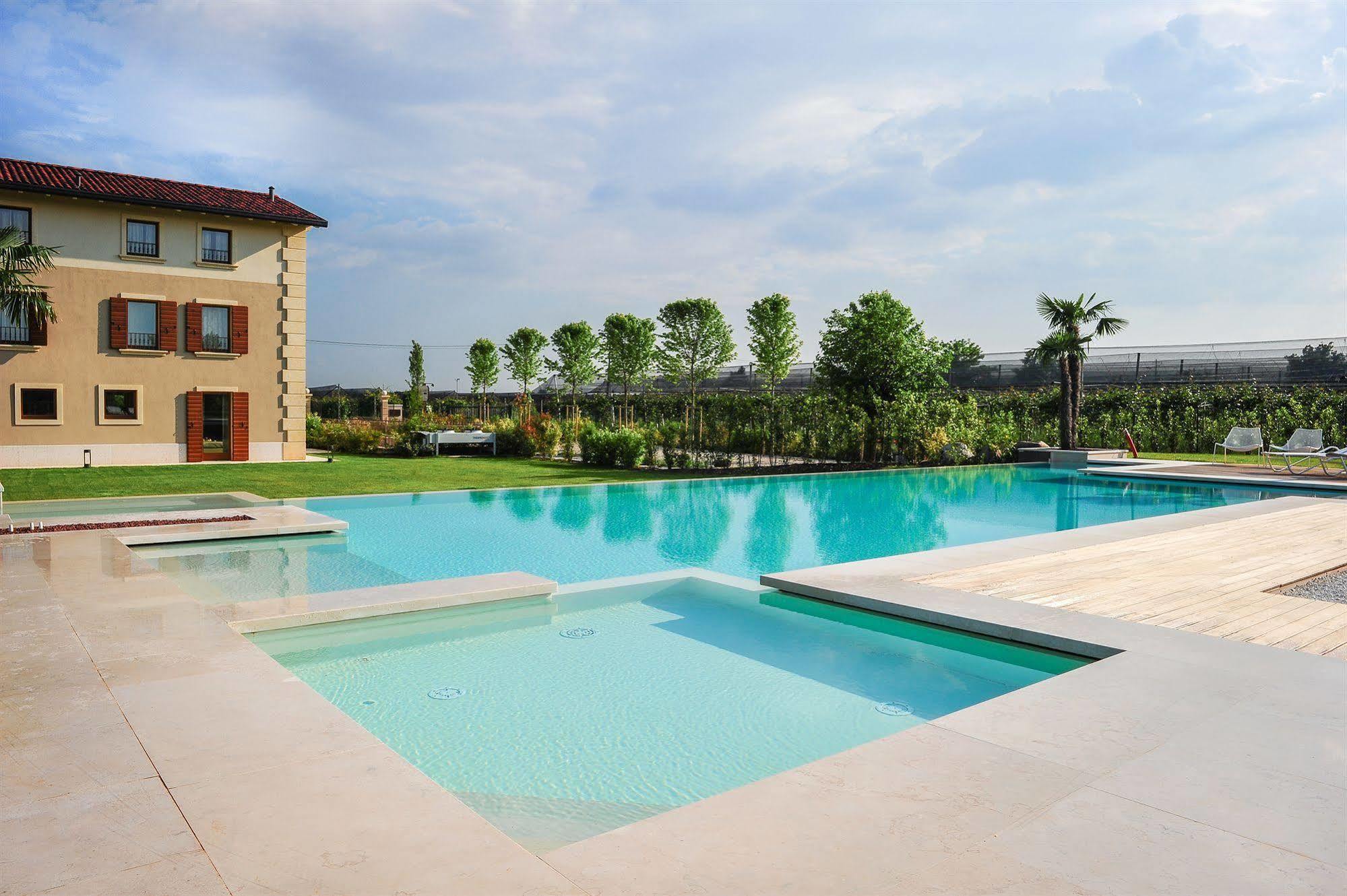 Belvivere Suites Sona Buitenkant foto