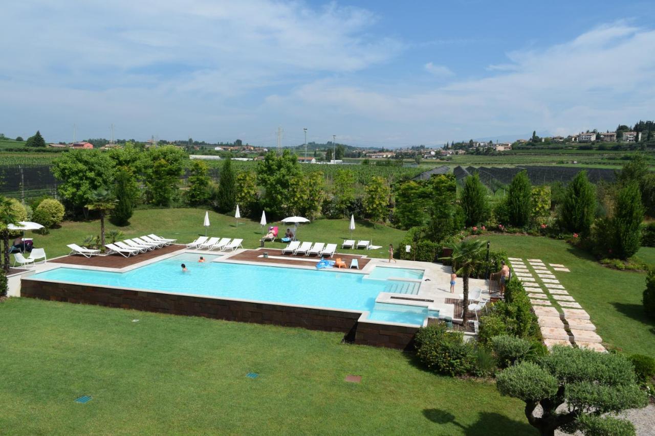 Belvivere Suites Sona Buitenkant foto