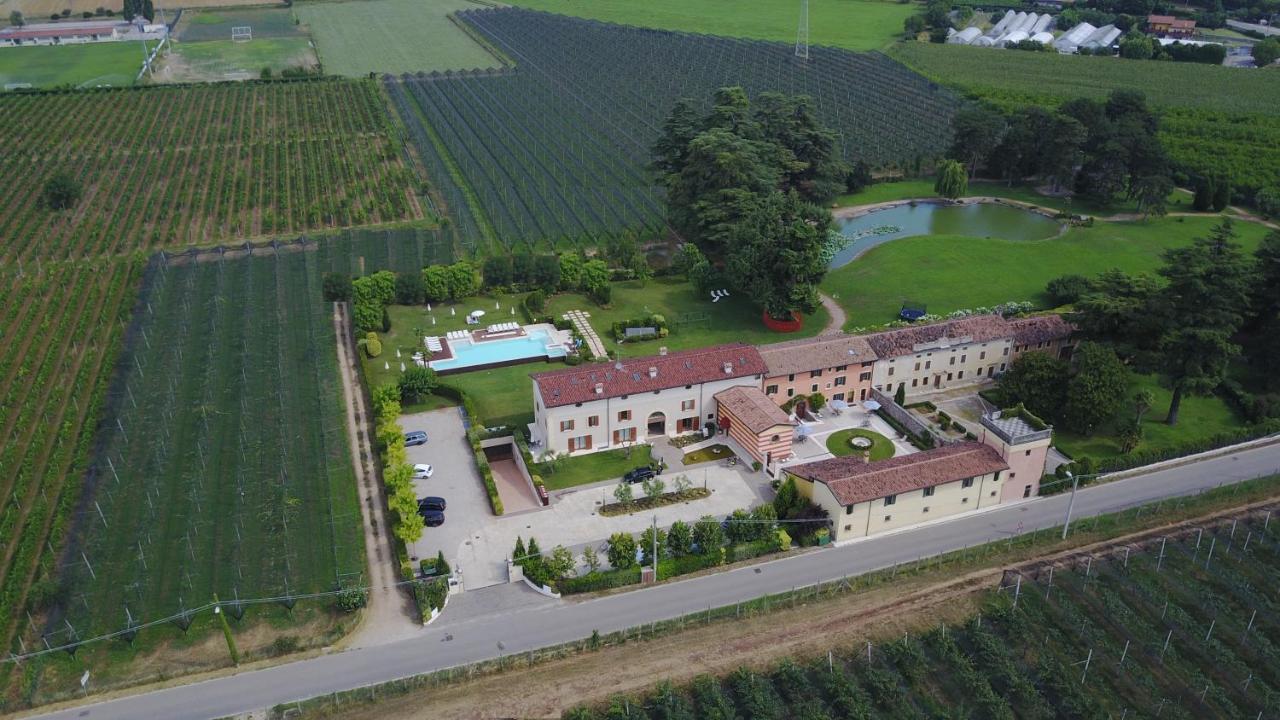 Belvivere Suites Sona Buitenkant foto